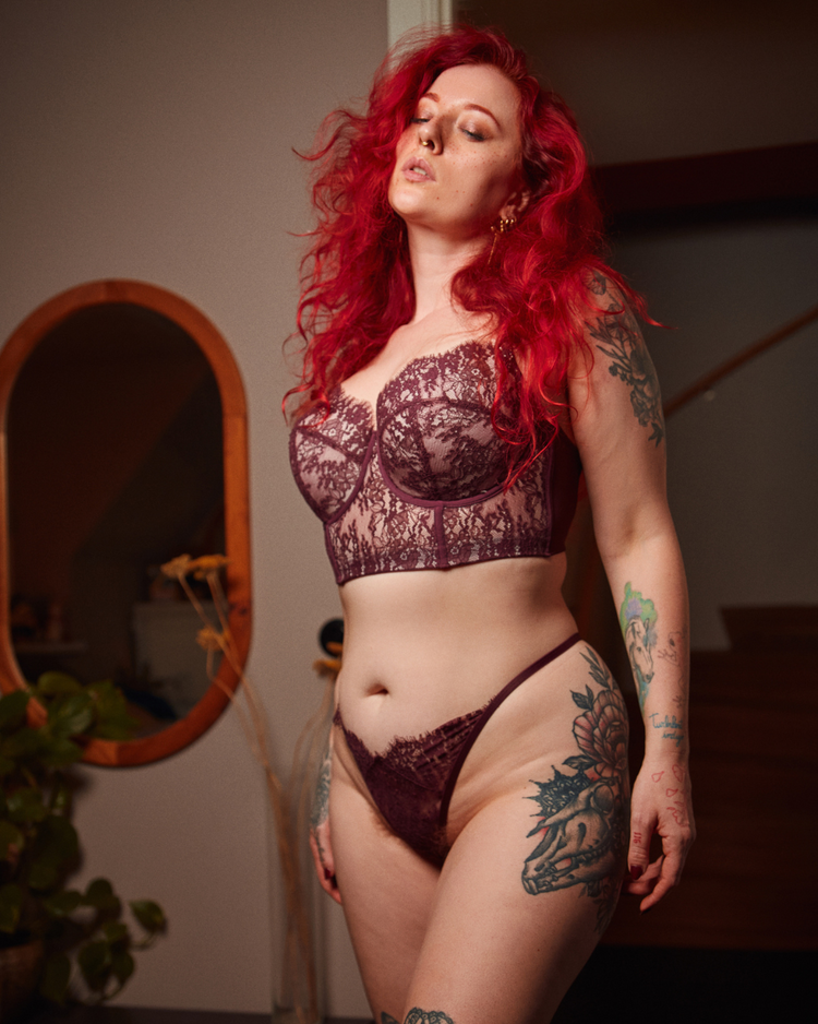 Carmen Lace Bustier Mulberry